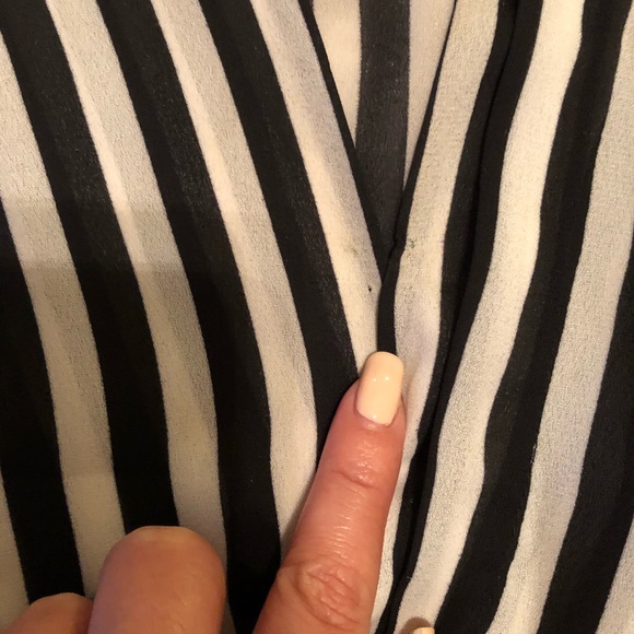 Forever 21 Striped Sleeveless Top - Picture 6 of 8